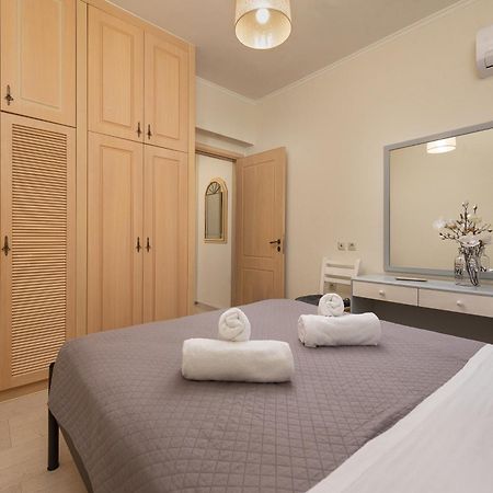 Evi'S Afandou Suite Exterior photo